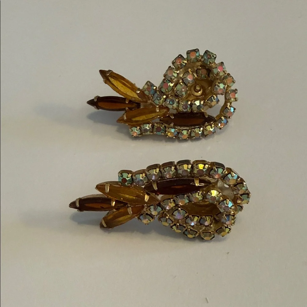 Elegant Gold and Brown Fashion Earrings and Brooch Set (set of 3) - Picture 5 of 6
